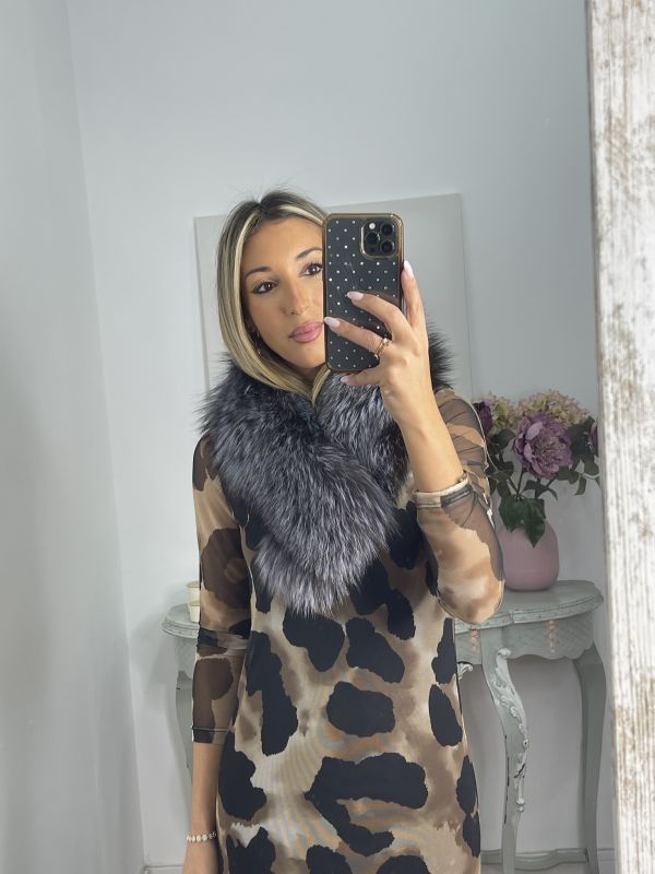 Cuello Alaska tono gris