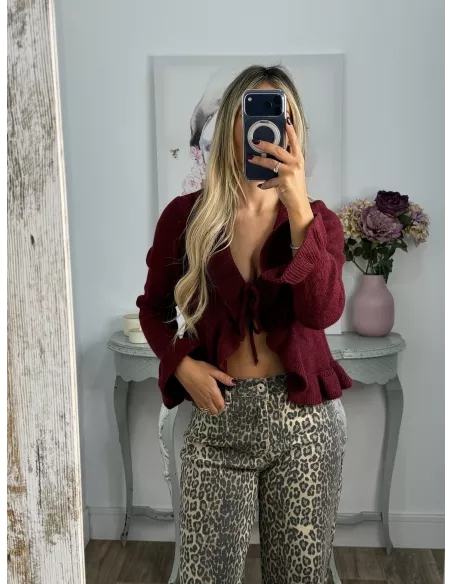 Rebeca lazada volante burdeos