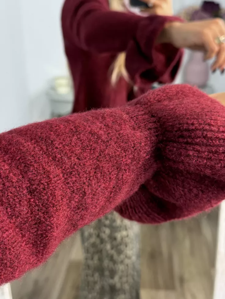 Rebeca lazada volante burdeos