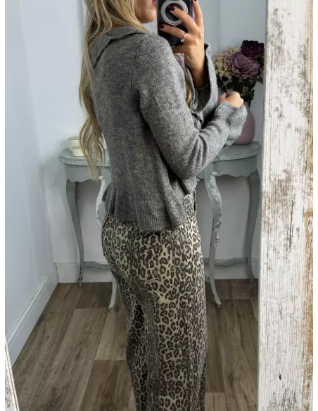 Rebeca lazada volante gris