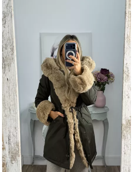 Abrigo Parka Verde con pelo camel