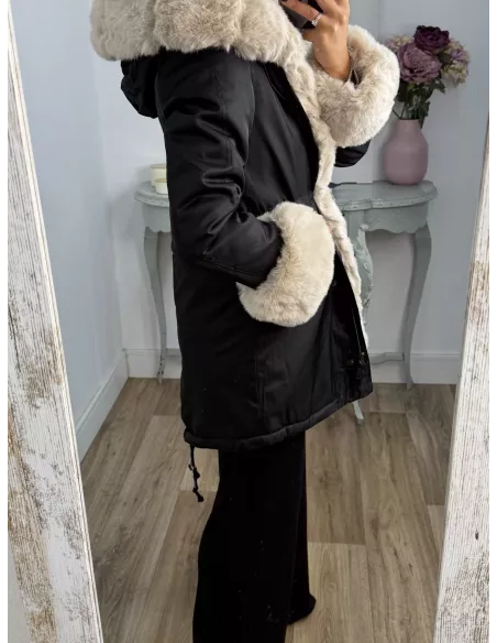Abrigo Parka negro con pelo