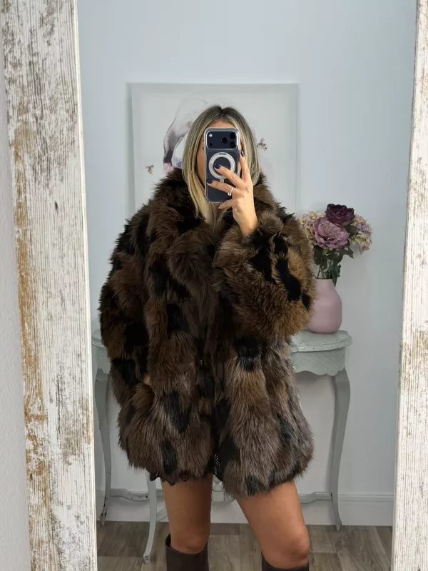 Abrigo Galán tonos chocolate y negro