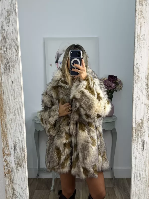 Abrigo Galán tonos beige y ocre