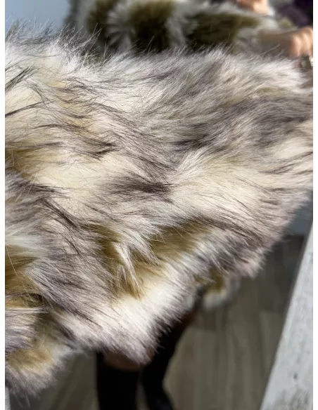 Abrigo Galán tonos beige y ocre