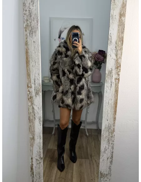 Abrigo Galán tonos beige y negro