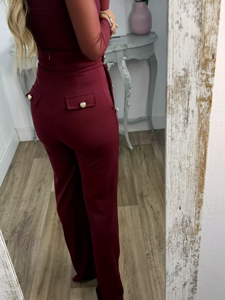 Pantalón tiro alto burdeos