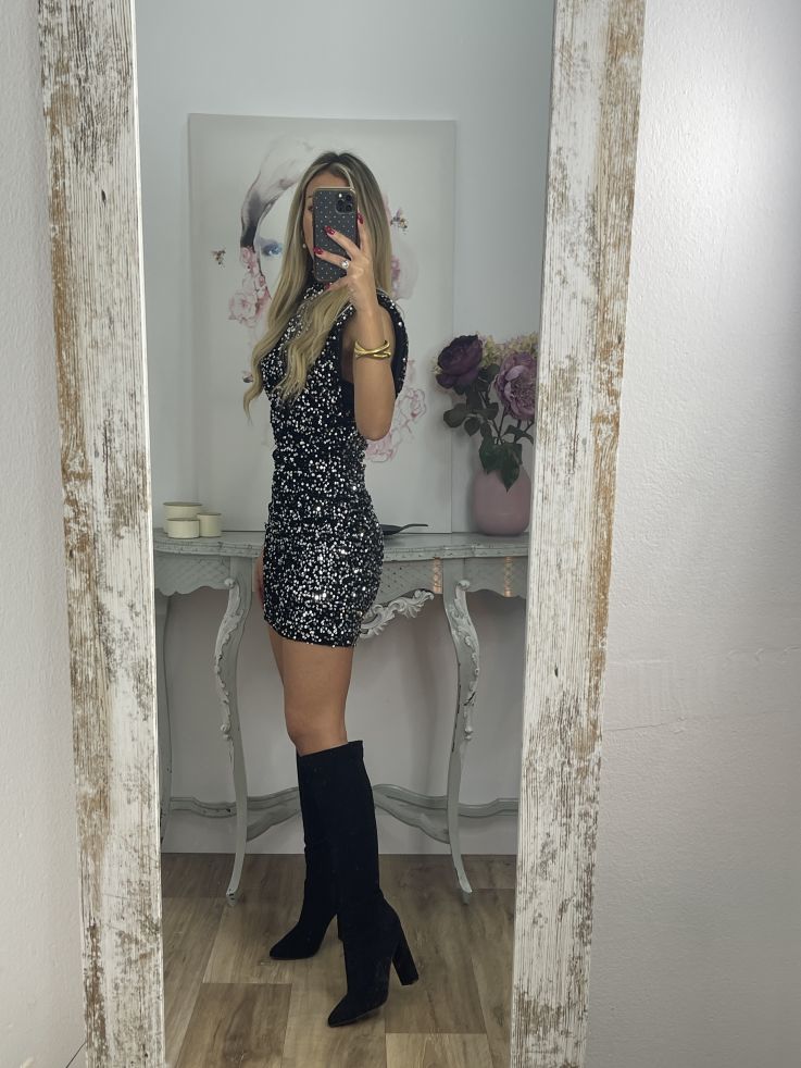 Vestido Claudia de lentejuelas plateadas