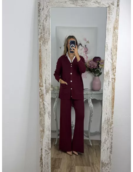 Conjunto tres piezas burdeos