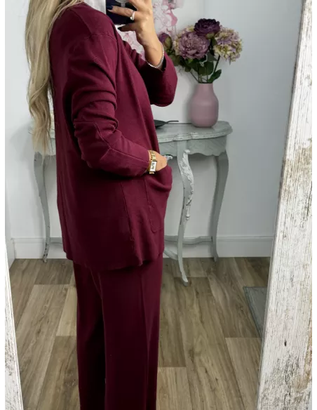 Conjunto tres piezas burdeos