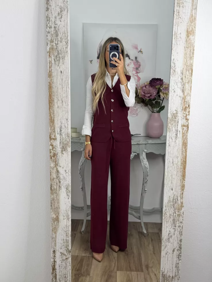 Conjunto tres piezas burdeos