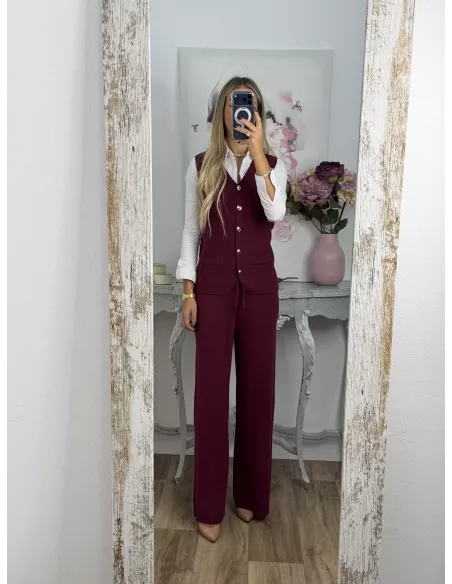 Conjunto tres piezas burdeos