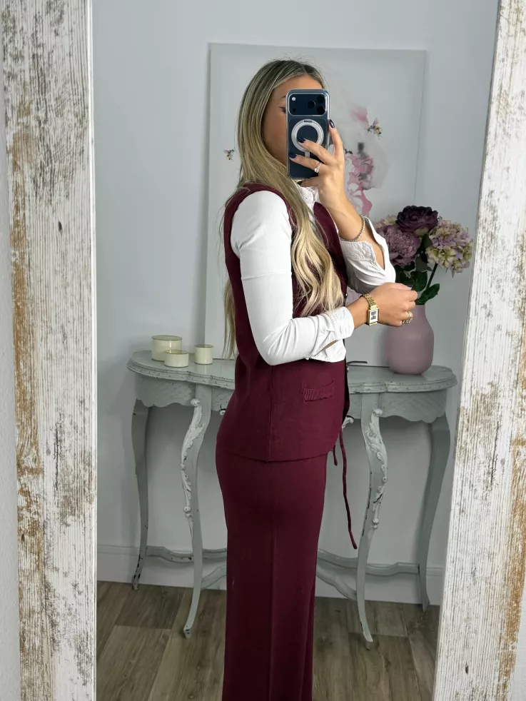 Conjunto tres piezas burdeos