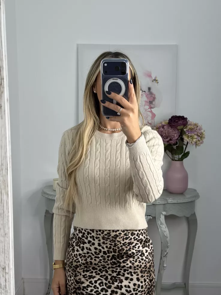 Jersey trenzado cuello a la caja beige