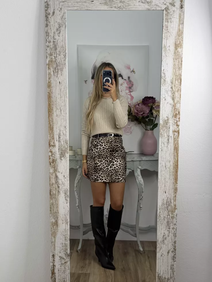 Jersey trenzado cuello a la caja beige