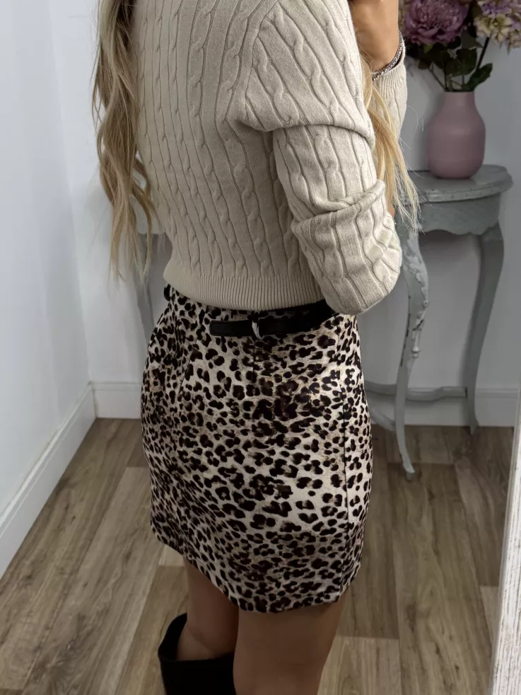 Jersey trenzado cuello a la caja beige