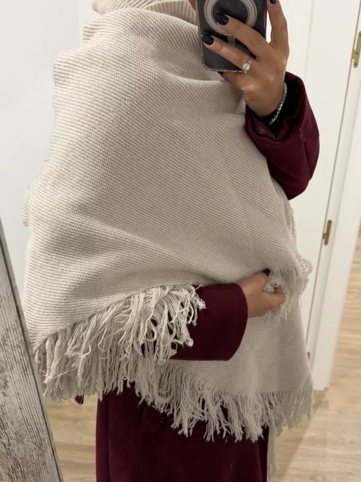 Chal punto flecos beige