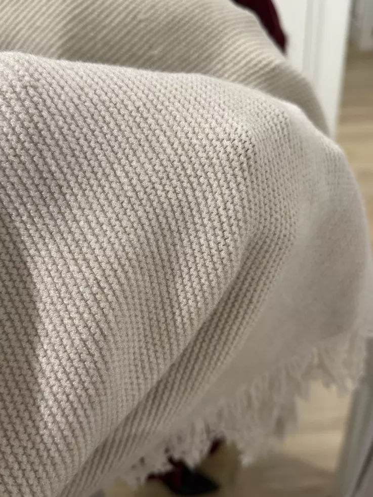 Chal punto flecos beige