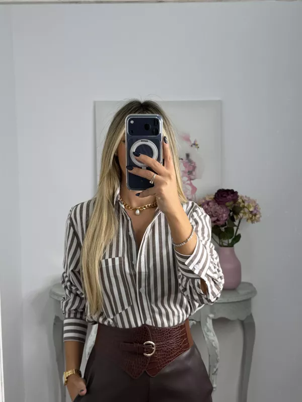 Camisa Violeta choco