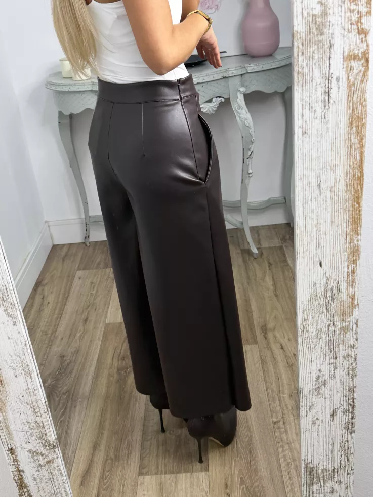 Pantalón culotte polipiel chocolate