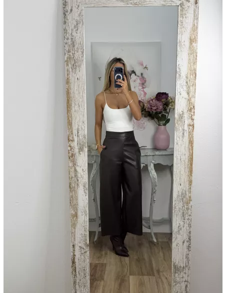 Pantalón culotte polipiel chocolate