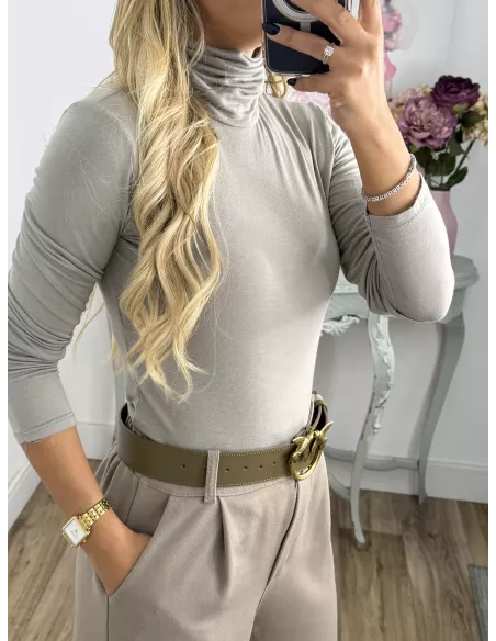 Camiseta Melissa cuello alto taupe