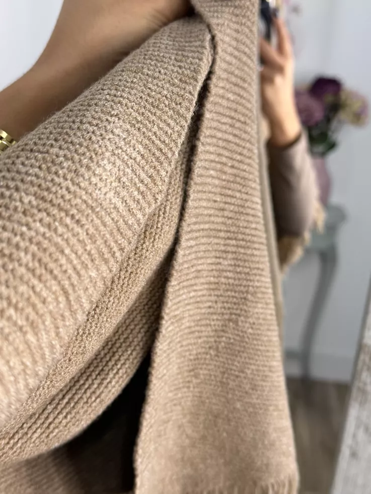 Chal punto flecos camel