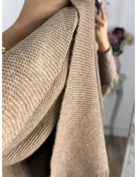 Chal punto flecos camel