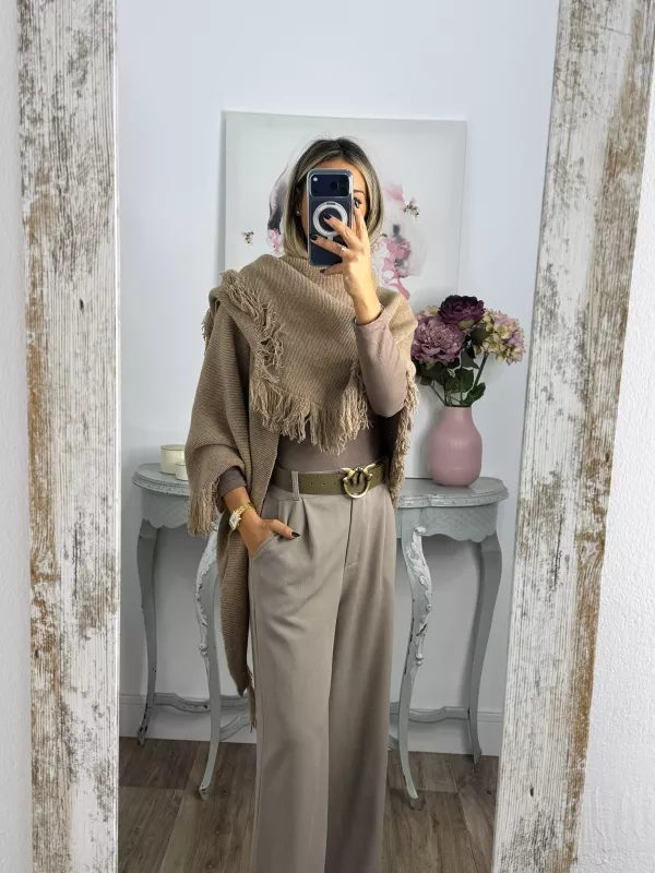 Chal punto flecos camel