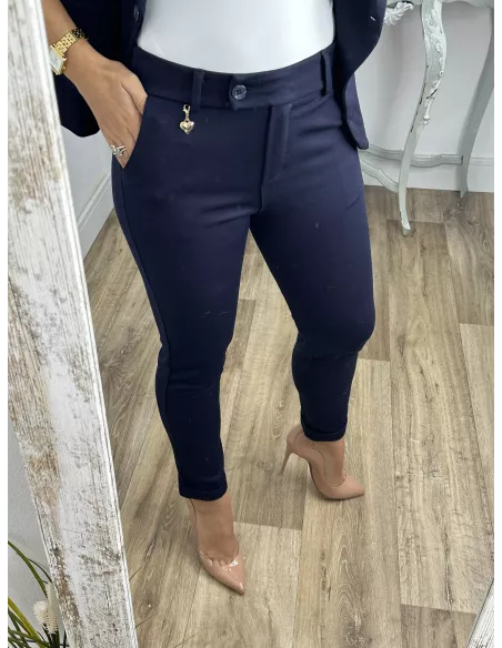 Traje chaqueta y pantalón pitillo azul marino