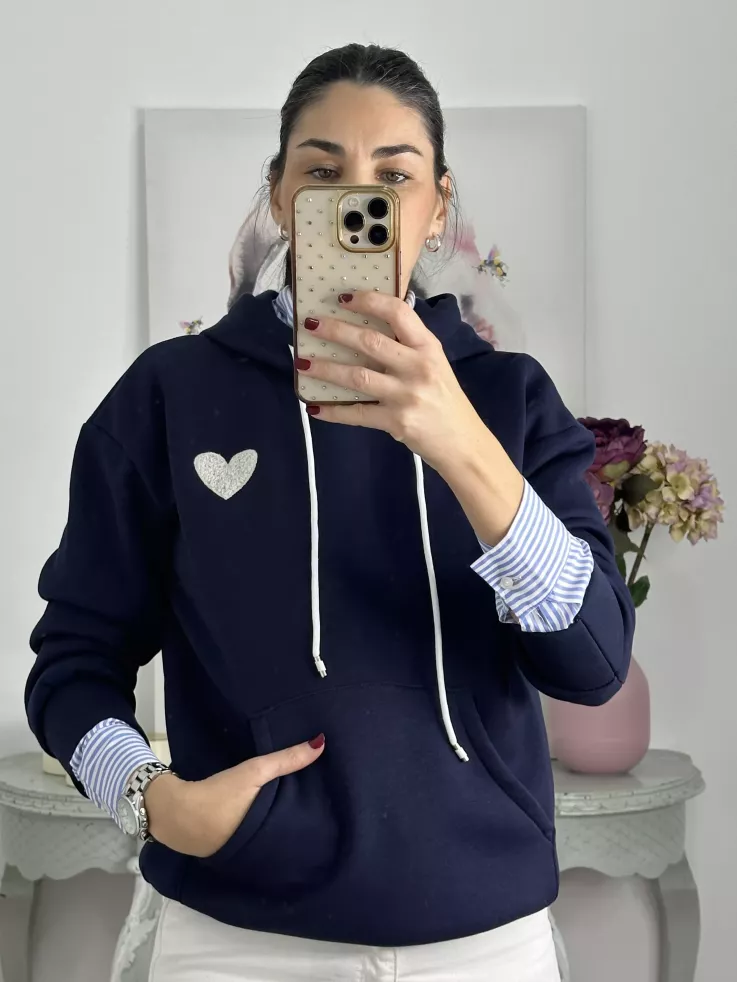 Sudadera azul marino capucha con corazón