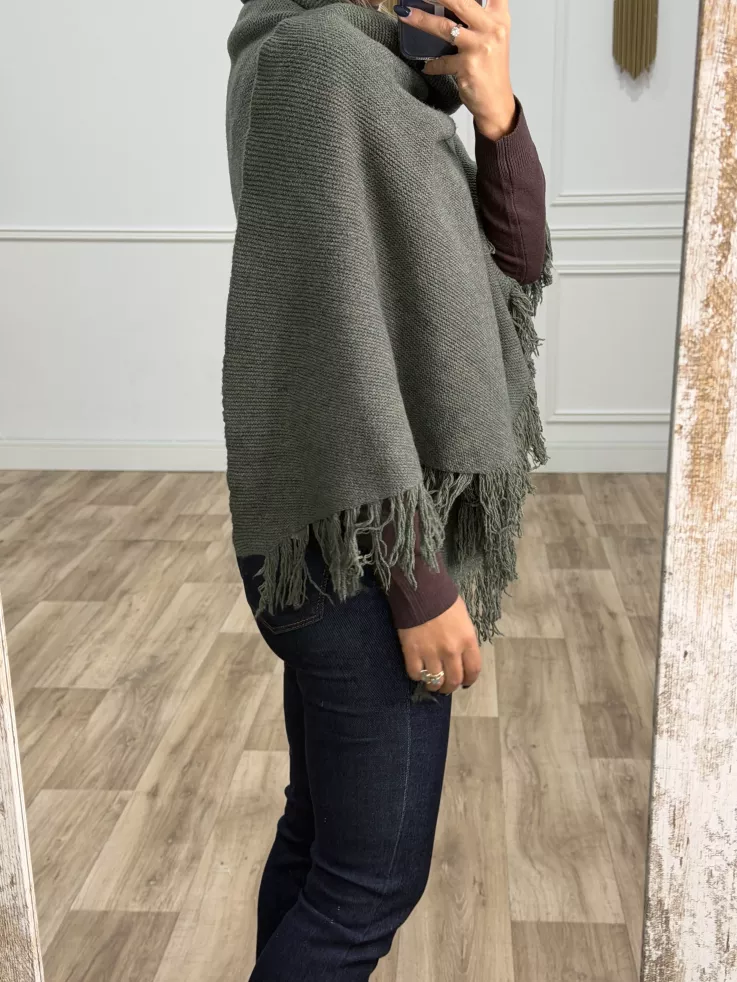 Chal punto flecos kaki