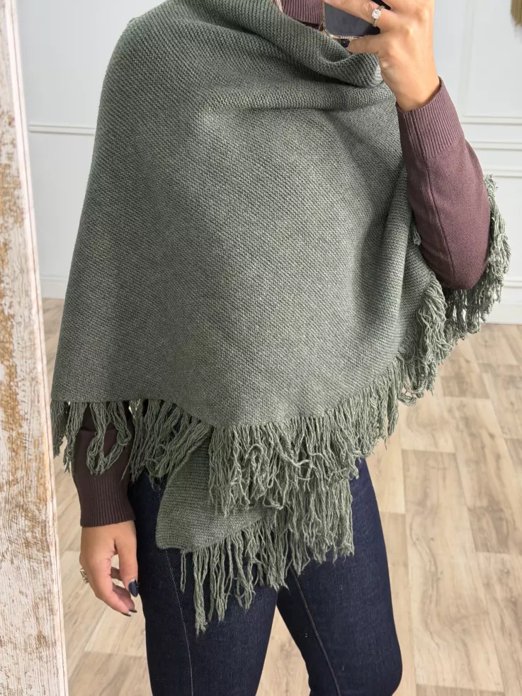 Chal punto flecos kaki