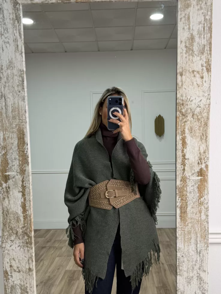 Chal punto flecos kaki