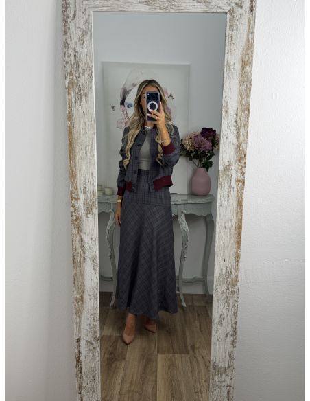 Conjunto bomber cuadros gris y burdeo