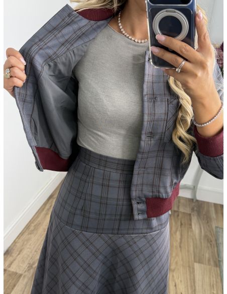 Conjunto bomber cuadros gris y burdeo
