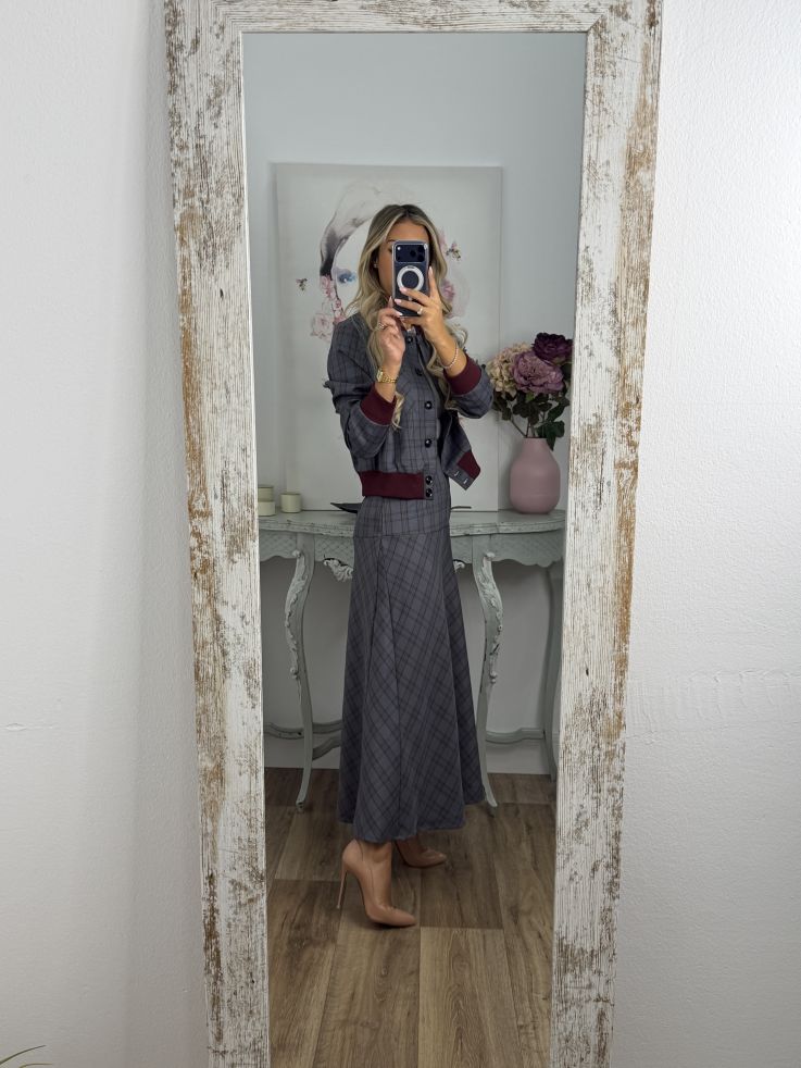 Conjunto bomber cuadros gris y burdeo