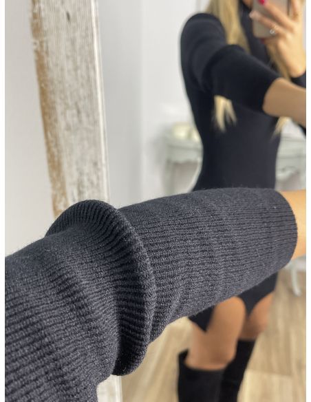 Vestido Ingrid negro abertura