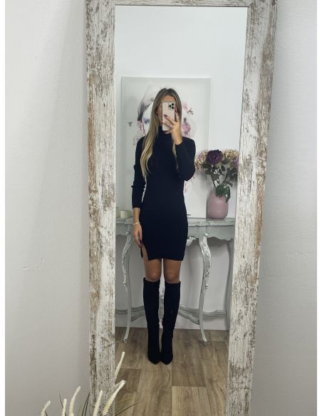 Vestido Ingrid negro abertura