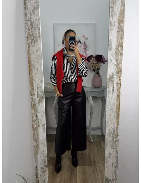 Pantalón culotte polipiel negro