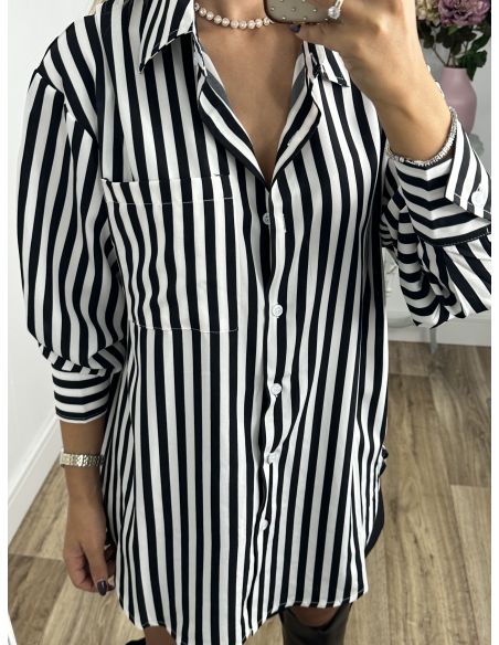 Camisa rayas blanca y negra con bolsillo