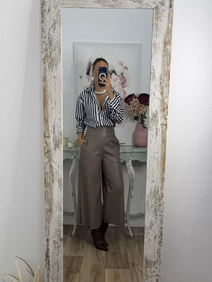 Camisa rayas blanca y azul con bolsillo