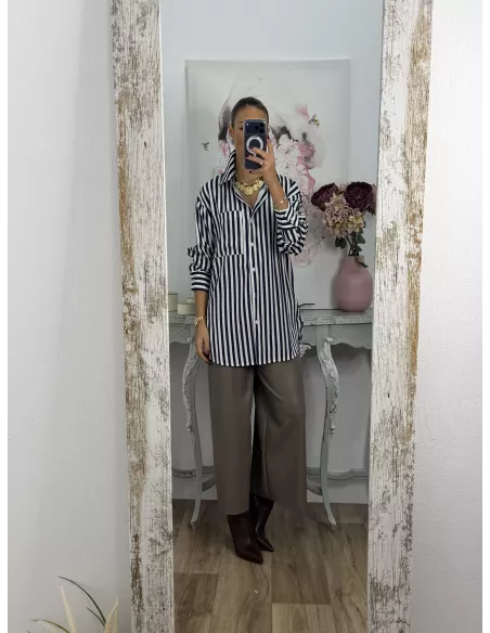 Camisa rayas blanca y azul con bolsillo