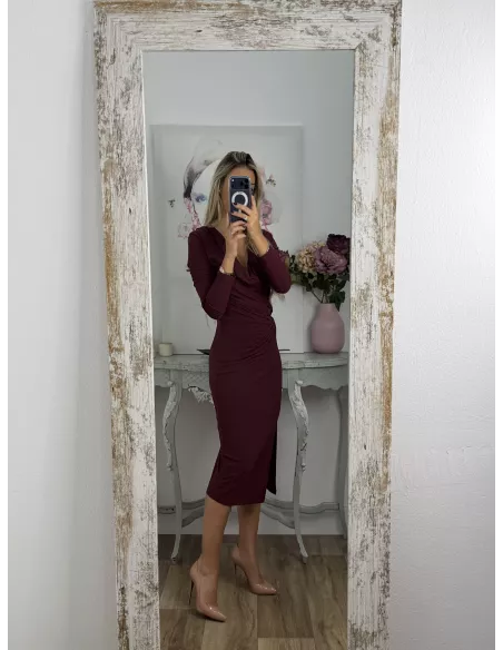 Vestido Margaret cascada burdeo