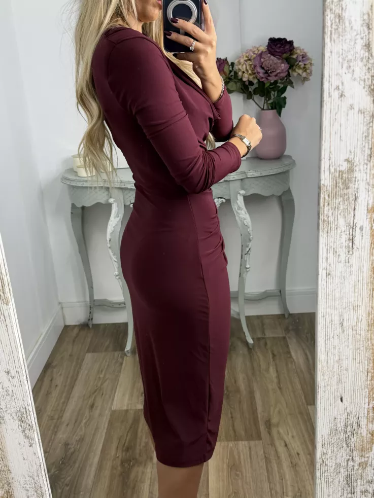 Vestido Margaret cascada burdeo