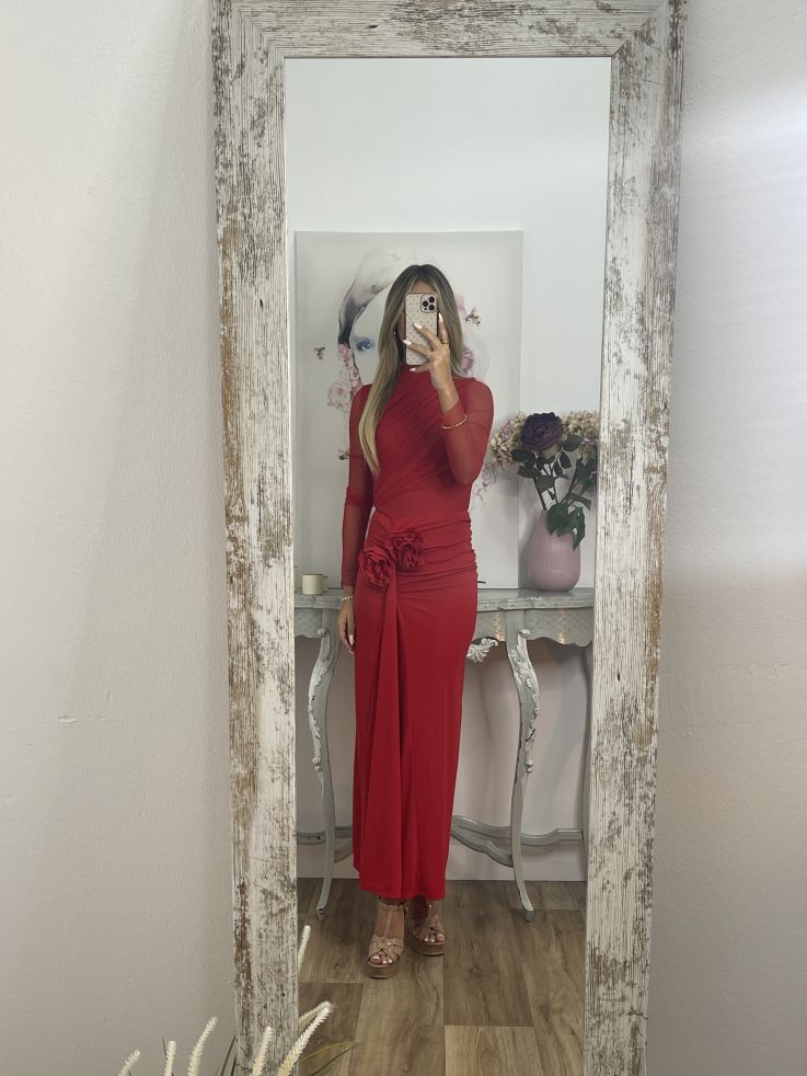 Falda con flores roja