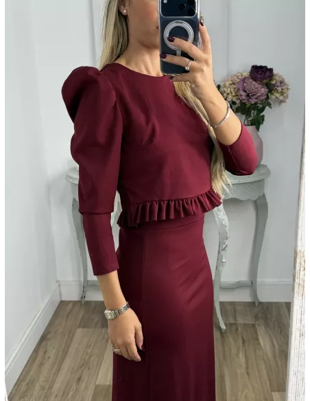 Conjunto Kesar liso burdeos