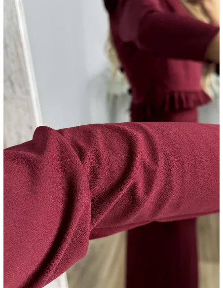 Conjunto Kesar liso burdeos