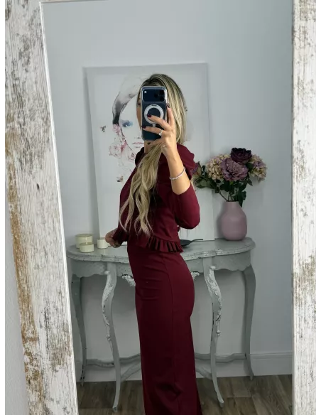 Conjunto Kesar liso burdeos