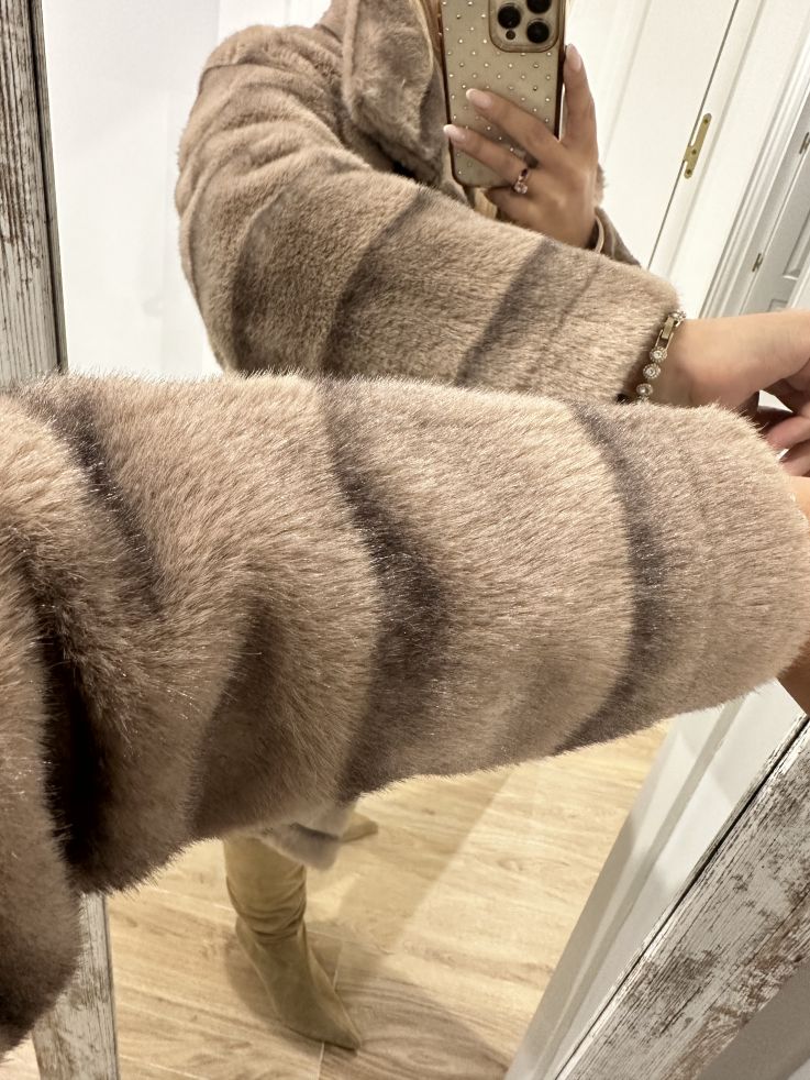 Abrigo Londres color taupe